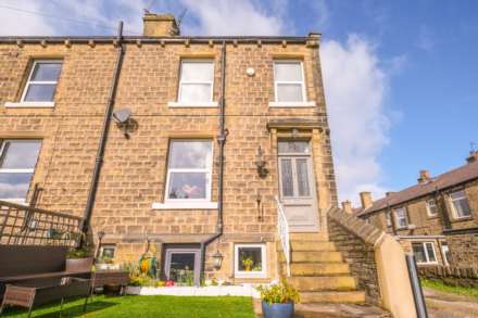 Owens Terrace, Honley, Image 13
