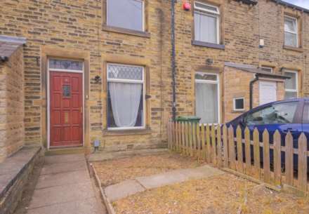 Sunningdale Road, Crosland Moor, Image 1