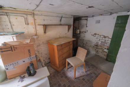 Sunningdale Road, Crosland Moor, Image 13