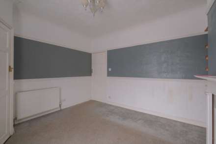 Sunningdale Road, Crosland Moor, Image 8