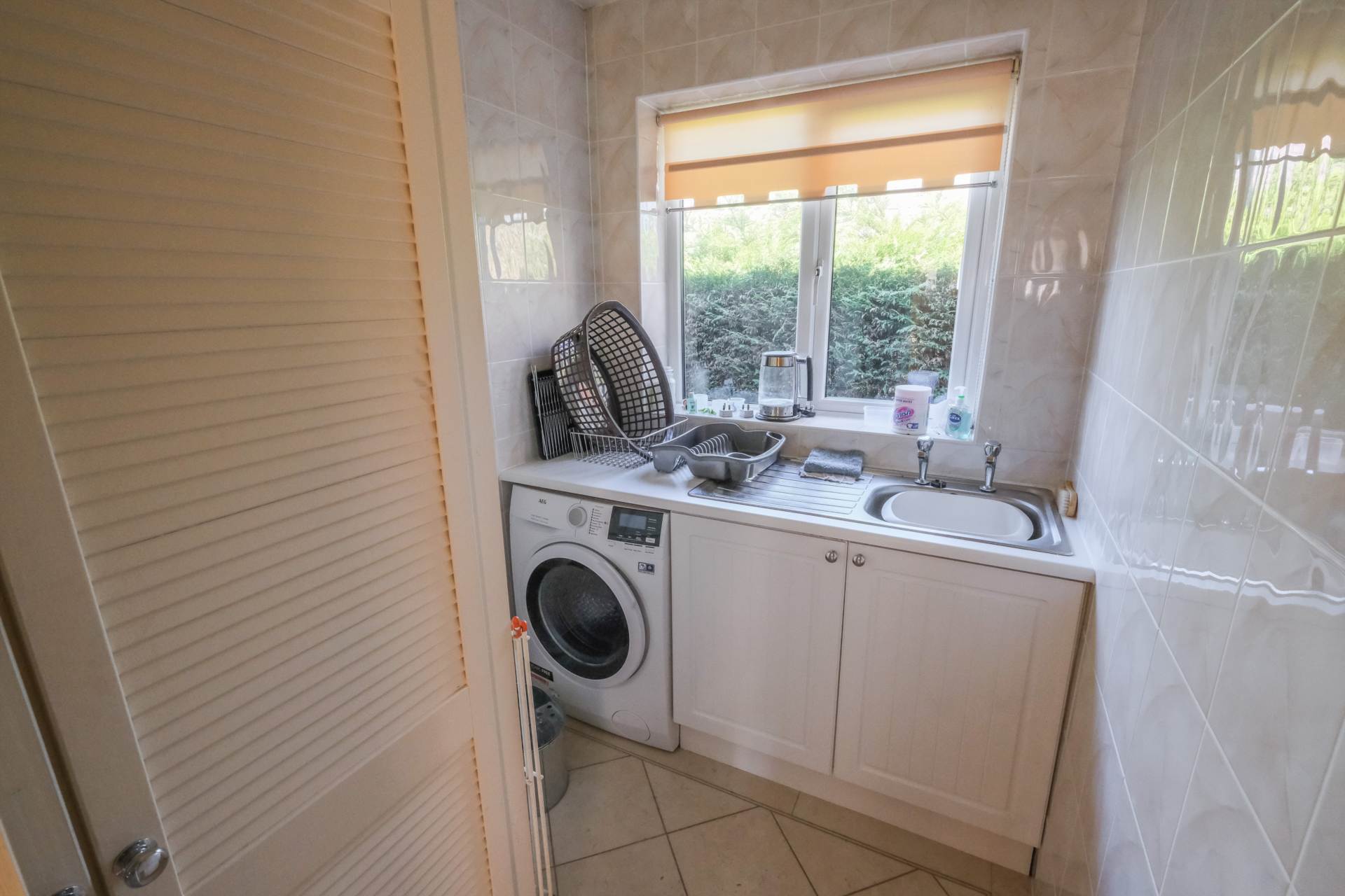 Huddersfield Road, Meltham, Image 14