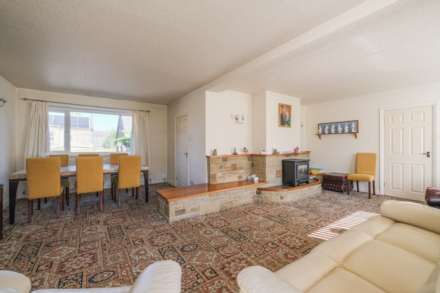 Huddersfield Road, Meltham, Image 10