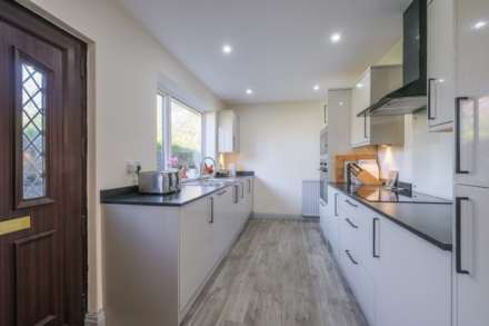 Huddersfield Road, Meltham, Image 11