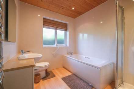 Huddersfield Road, Meltham, Image 8