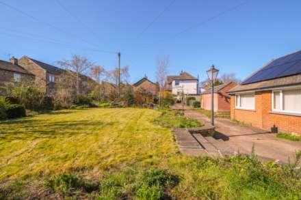 Huddersfield Road, Meltham, Image 9