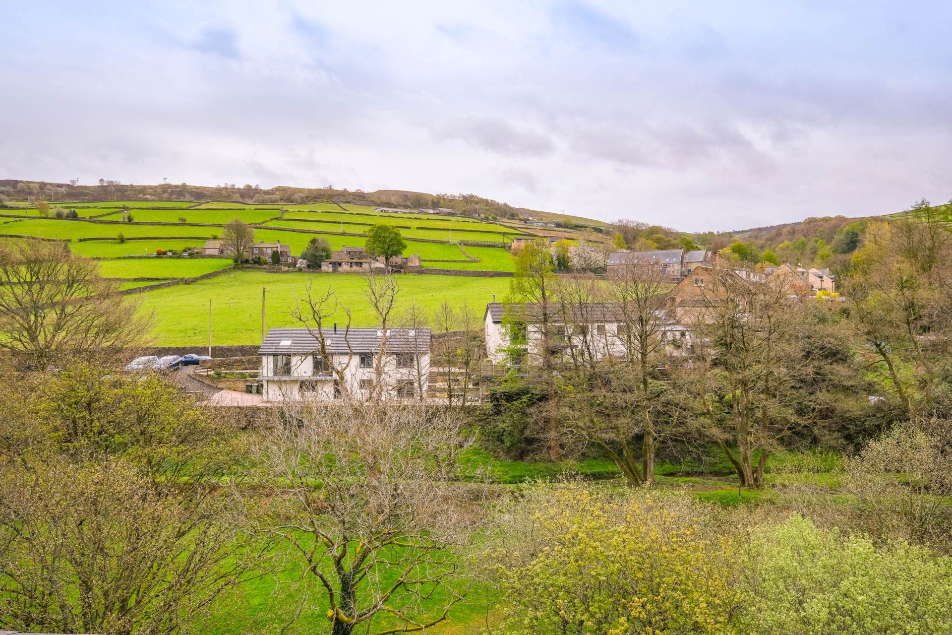 Woodhead Road, Holmbridge, Image 18