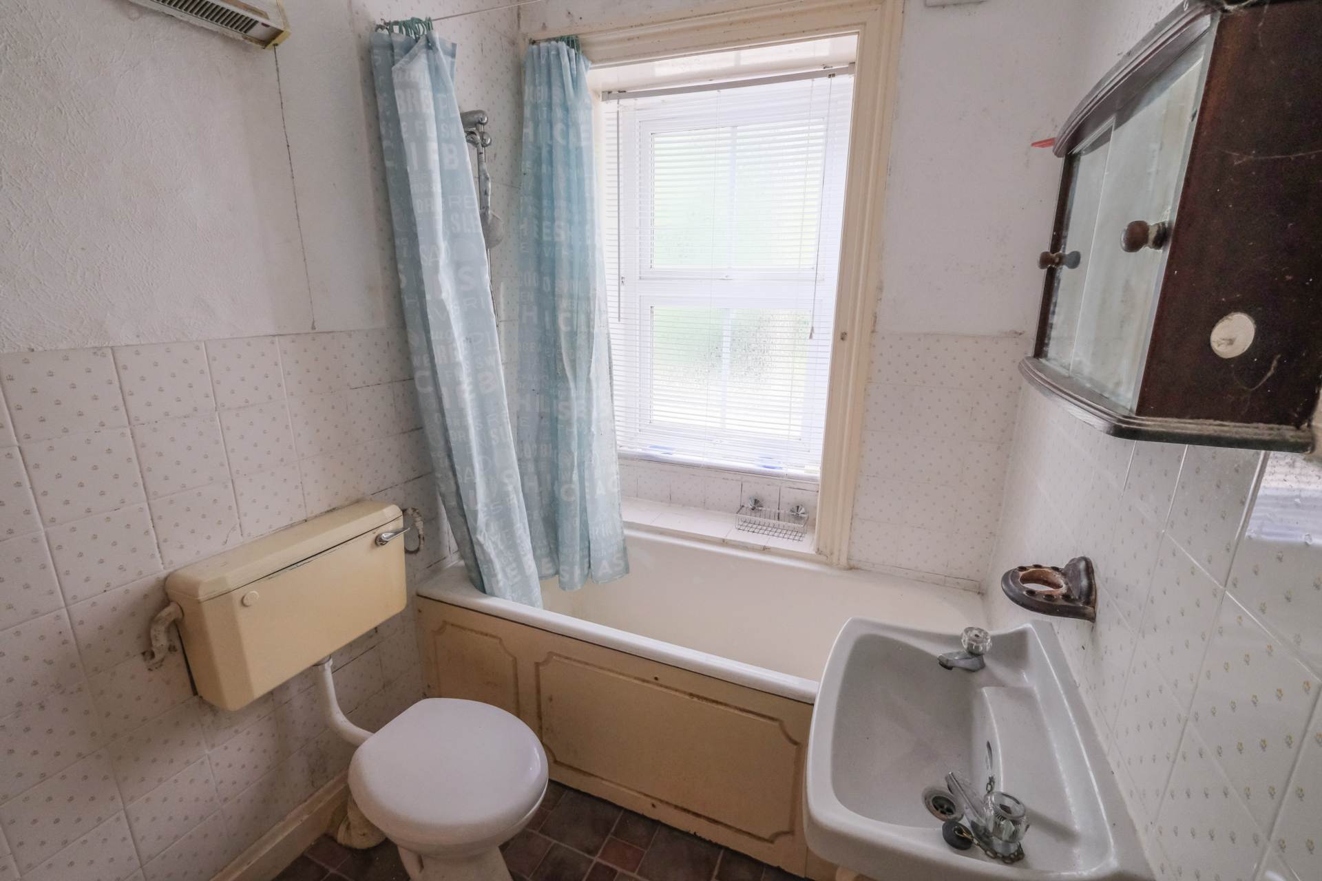 Woodhead Road, Holmbridge, Image 5