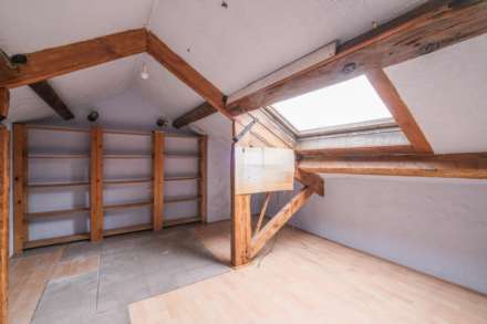 Woodhead Road, Holmbridge, Image 12