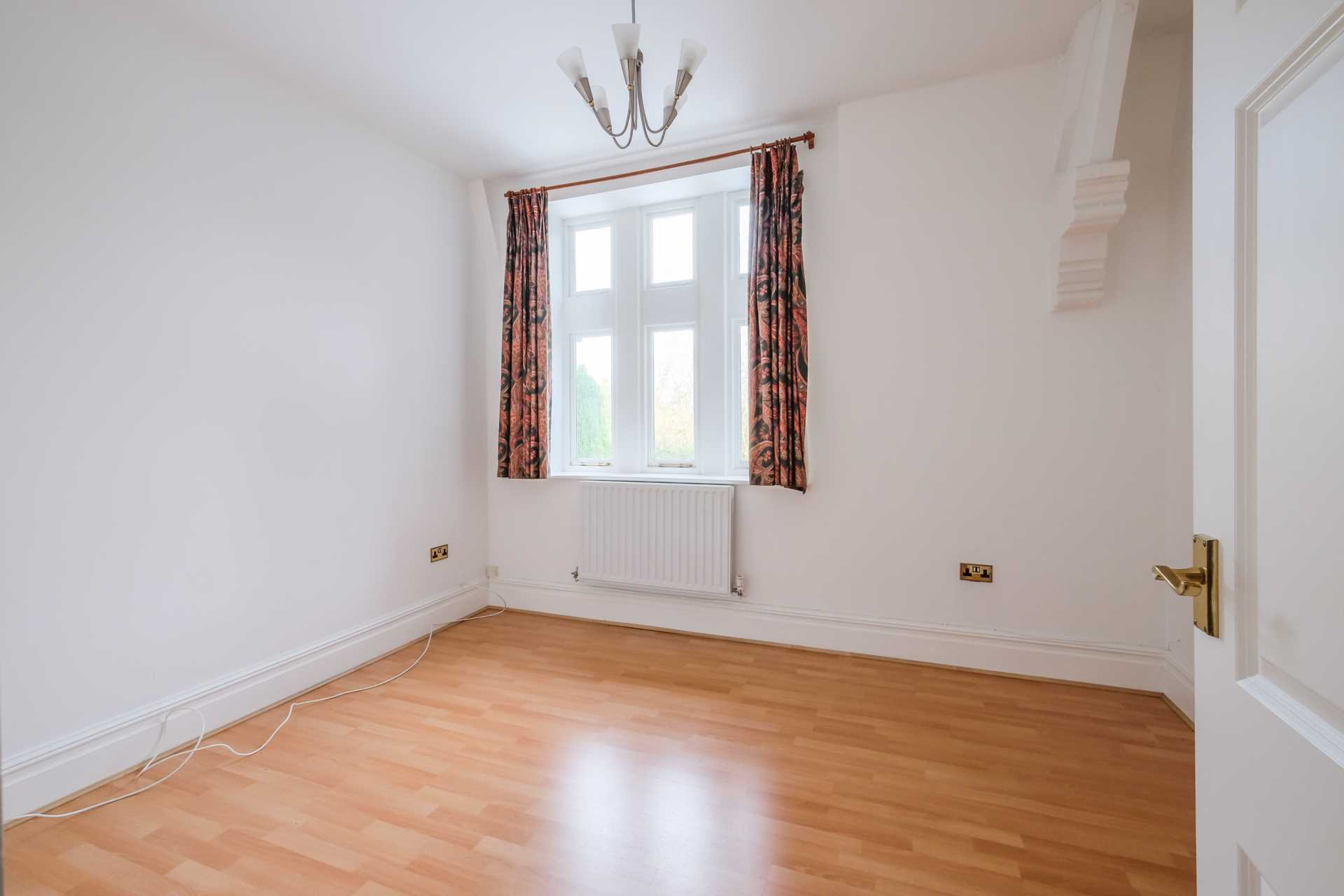 The Woodlands, Meltham, Image 5