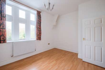 The Woodlands, Meltham, Image 13
