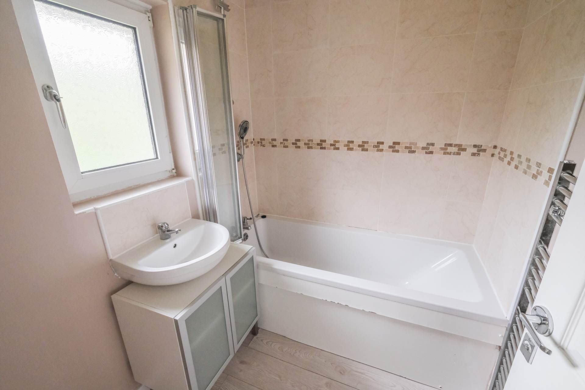 Highfield Crescent, Meltham, Image 14