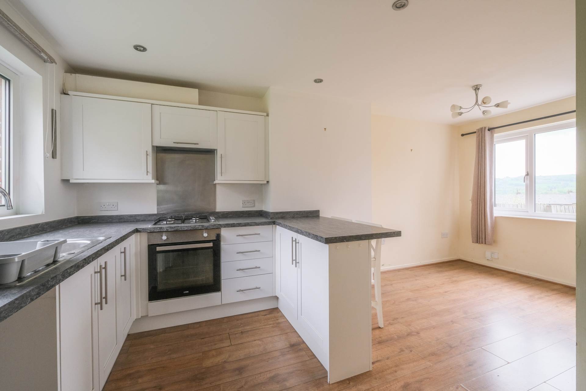Highfield Crescent, Meltham, Image 15