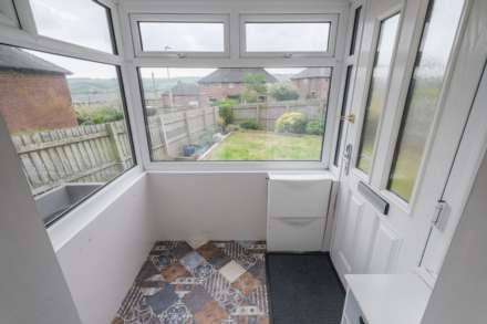 Highfield Crescent, Meltham, Image 11