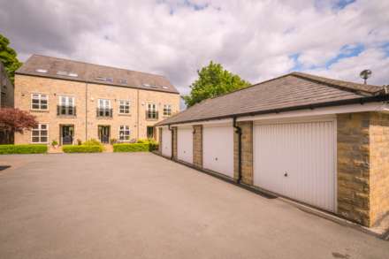 Huddersfield Road, Liversedge, Image 7