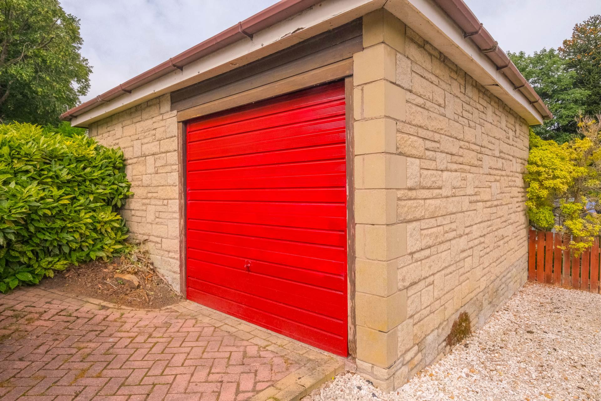Howard Way, Meltham, Image 15