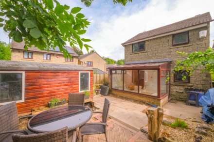 Howard Way, Meltham, Image 13