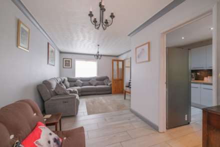 Howard Way, Meltham, Image 8