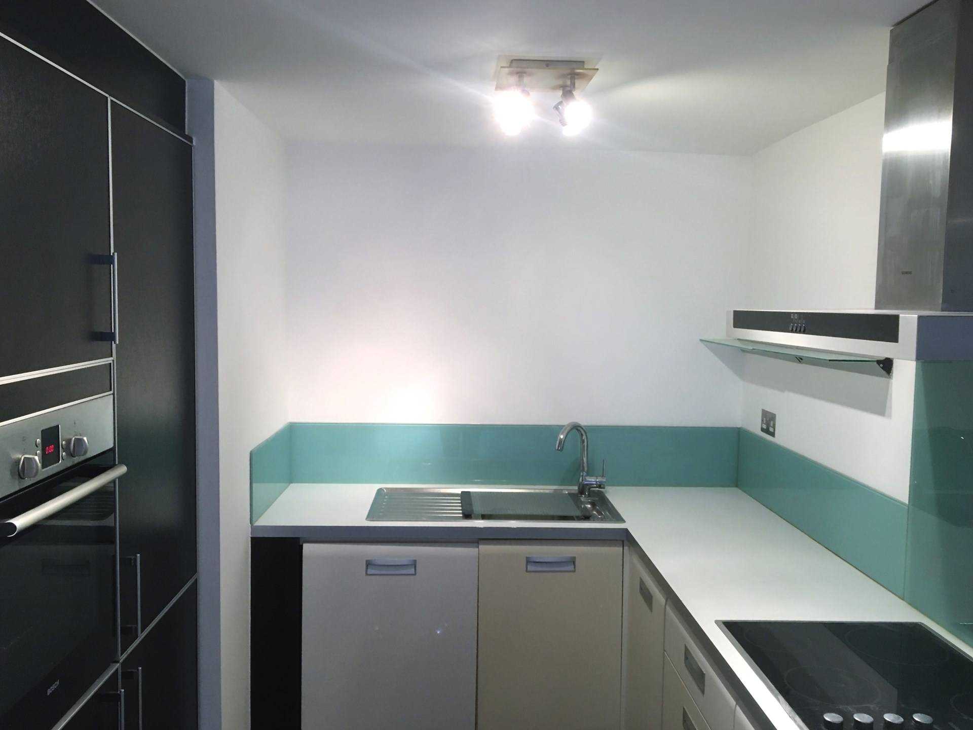 Equilibrium, Plover Road, Lindley, Image 3