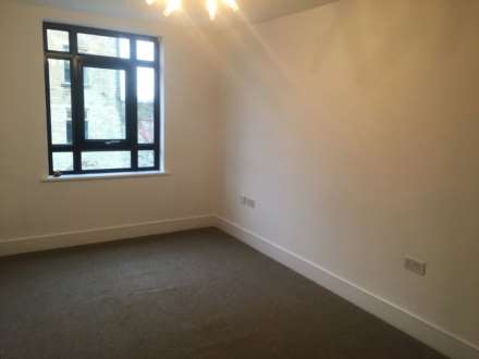 Equilibrium, Plover Road, Lindley, Image 4