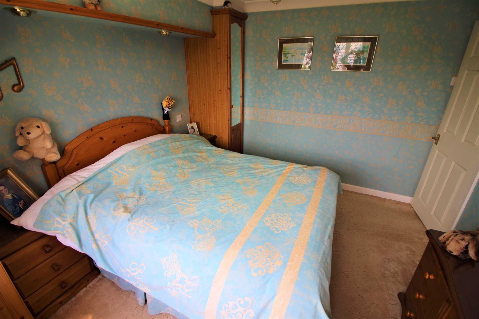 Moor View, Meltham, Image 13