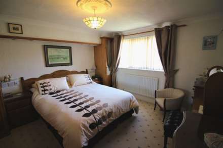 Moor View, Meltham, Image 12