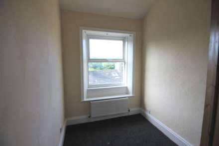 North Road, Kirkburton, Image 6