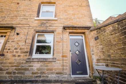 10 CHURCH TERRACE HOLMFIRTH, Image 14