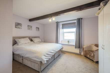 10 CHURCH TERRACE HOLMFIRTH, Image 3