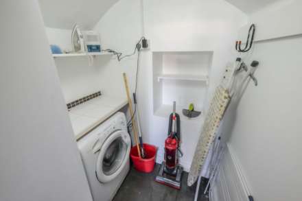 10 CHURCH TERRACE HOLMFIRTH, Image 7