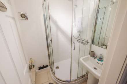 10 CHURCH TERRACE HOLMFIRTH, Image 8