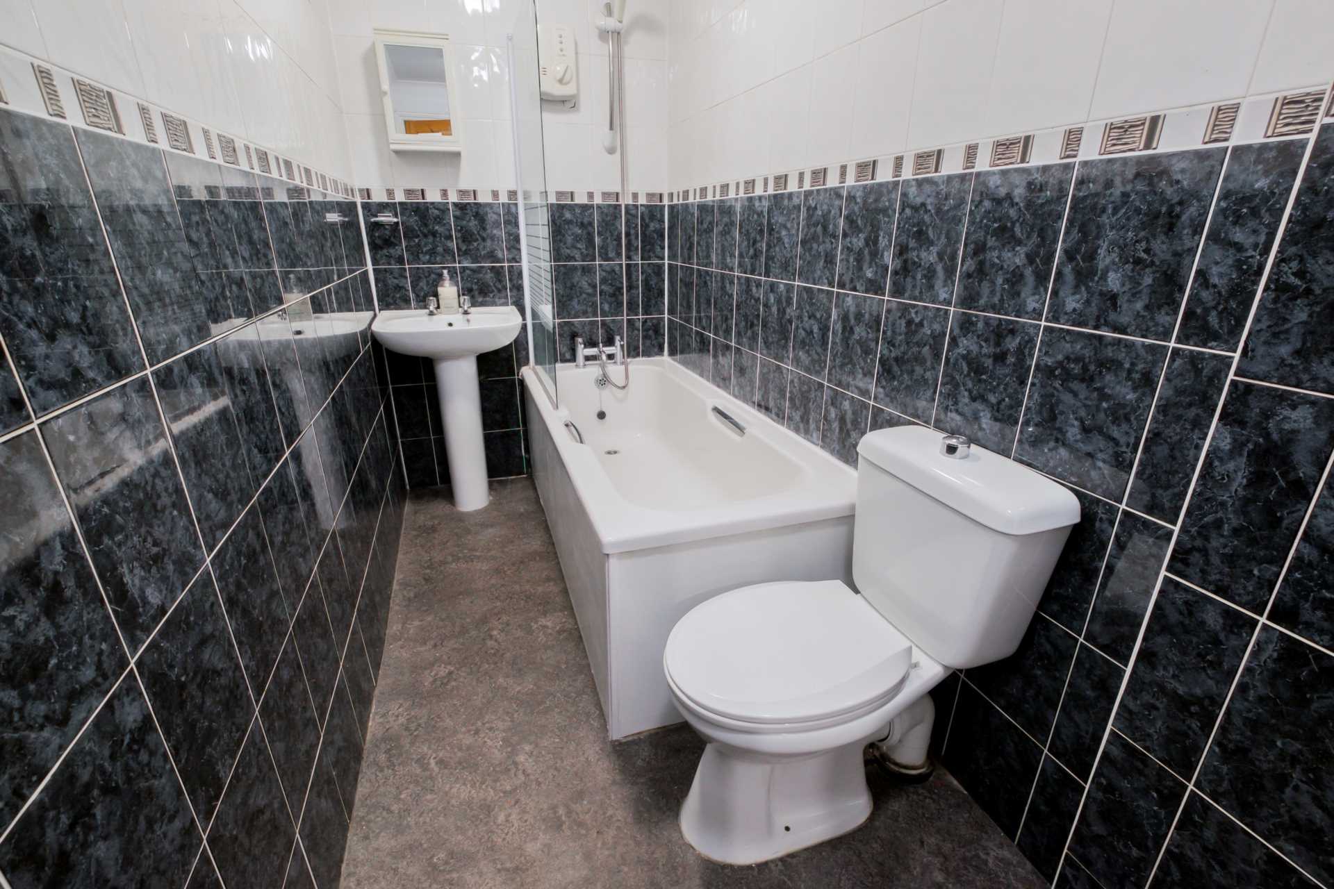 Broomfield Road, Marsh, Huddersfield, Image 12