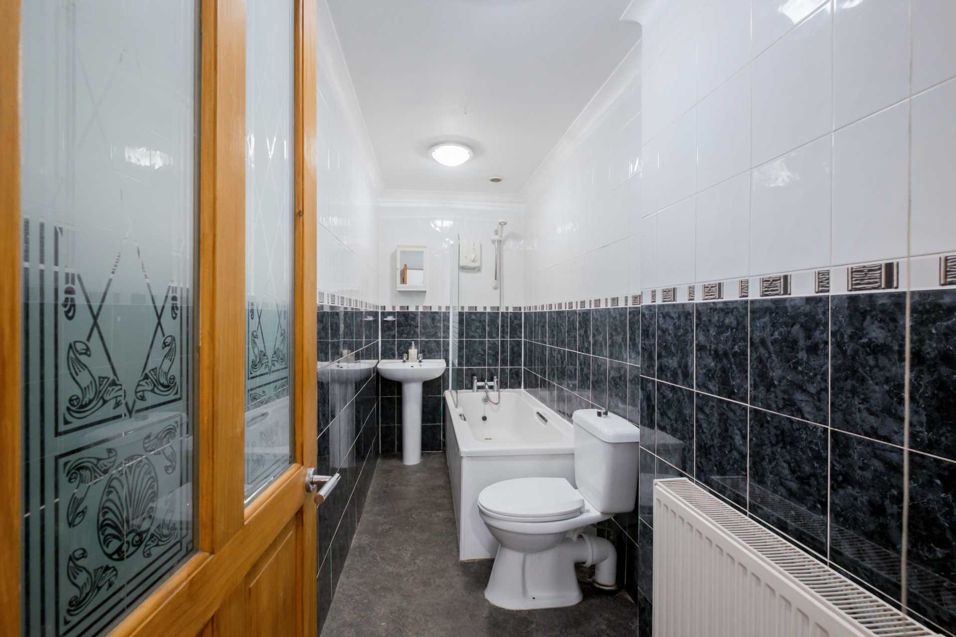 Broomfield Road, Marsh, Huddersfield, Image 4