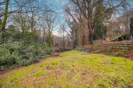 Weavers Court, Meltham, Image 13