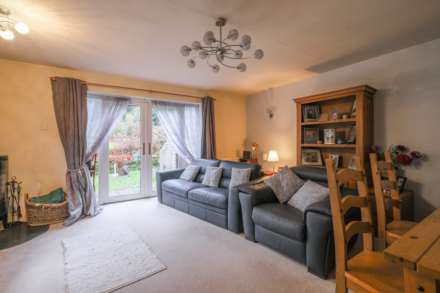 Weavers Court, Meltham, Image 2