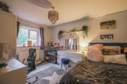 Weavers Court, Meltham, Image 5