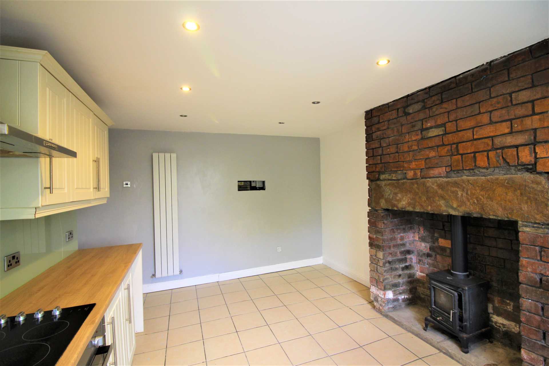 Commercial Road, Skelmanthorpe, Image 8