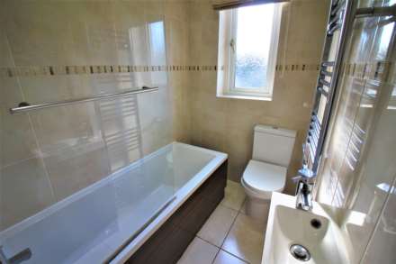 Commercial Road, Skelmanthorpe, Image 4