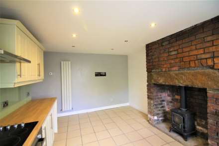 Commercial Road, Skelmanthorpe, Image 8