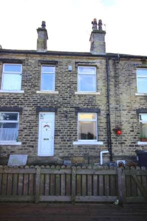 2 Bedroom Terrace, Wessenden Head Road, Meltham