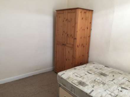 Cornmill Lane, Liversedge, Image 4