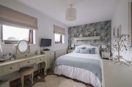 Bishops Way, Meltham, Image 18