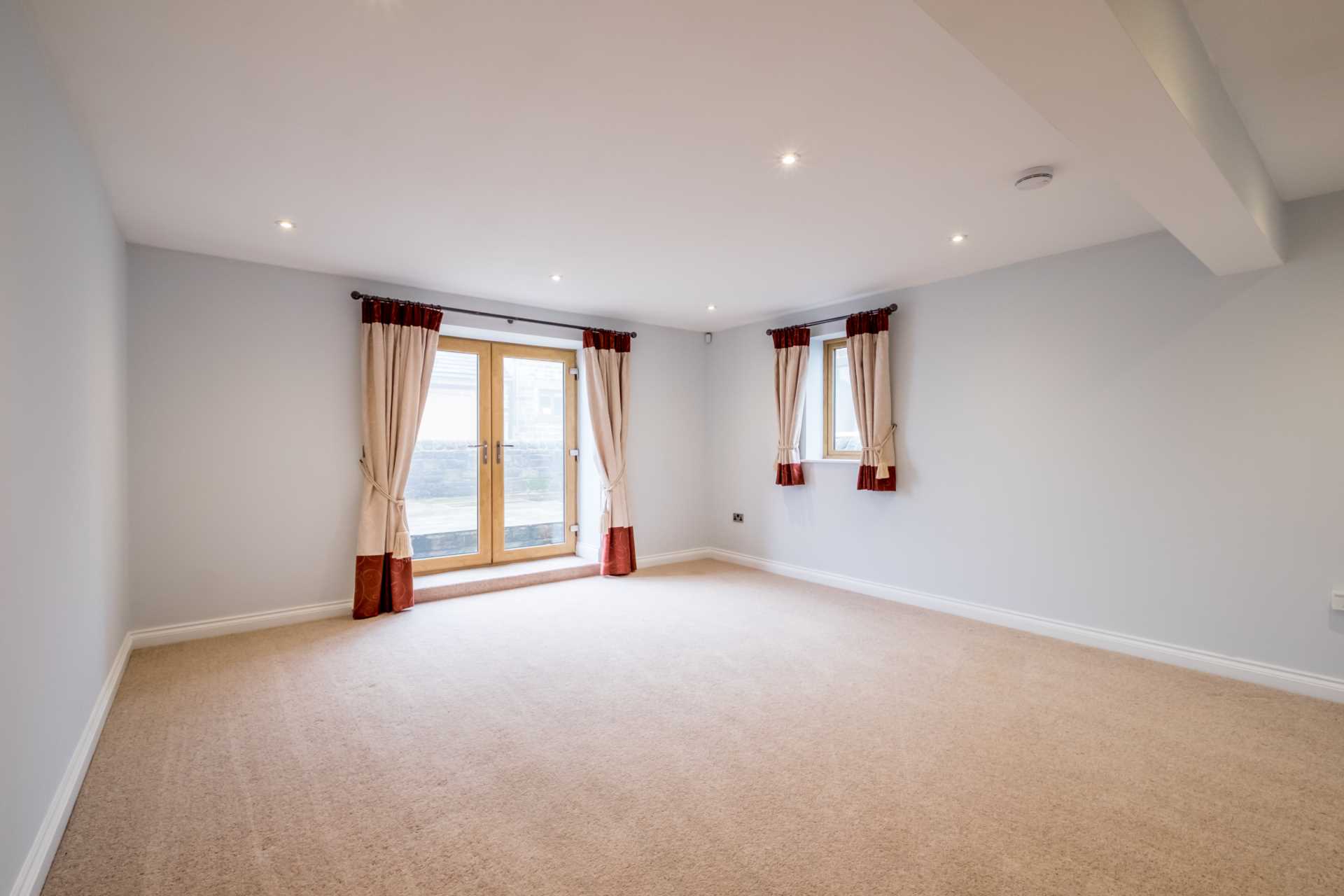 Holt Head Road, Blackmoorfoot, Huddersfield, Image 2