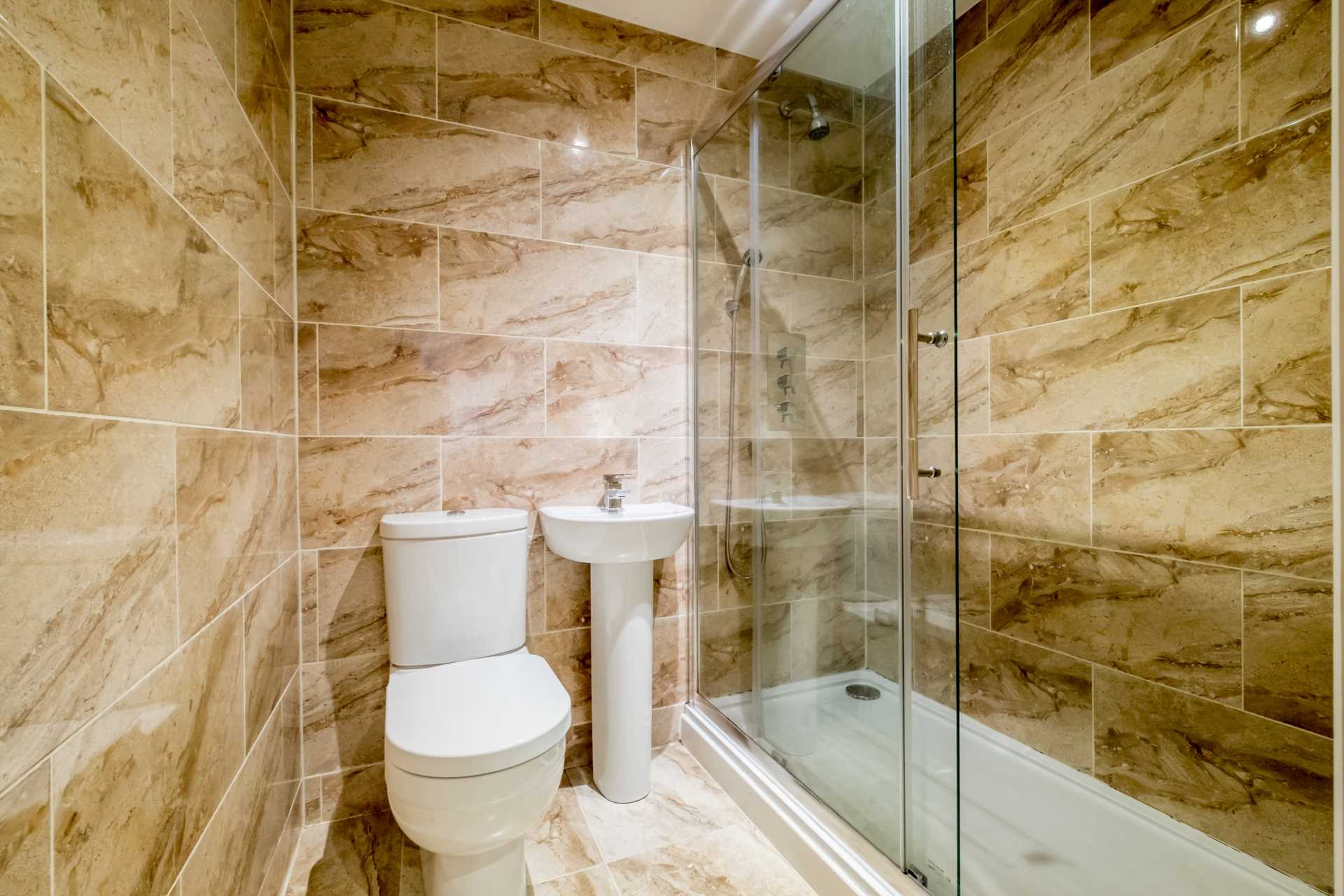 Holt Head Road, Blackmoorfoot, Huddersfield, Image 9