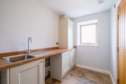 Holt Head Road, Blackmoorfoot, Huddersfield, Image 14