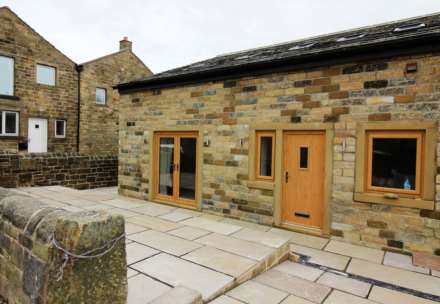 Holt Head Road, Blackmoorfoot, Huddersfield, Image 3