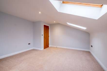 Holt Head Road, Blackmoorfoot, Huddersfield, Image 8