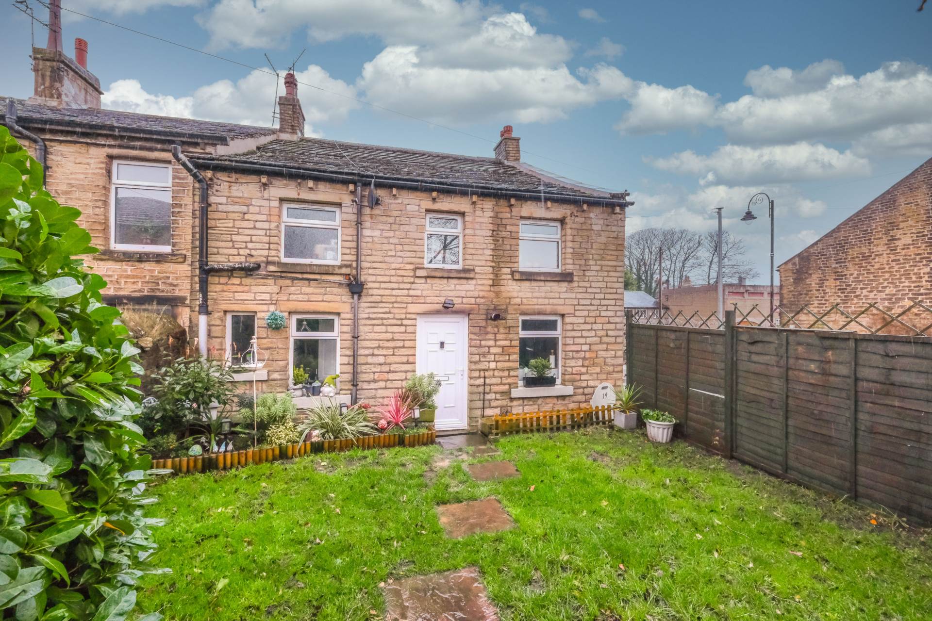 Holmfirth Road, Meltham, Image 11