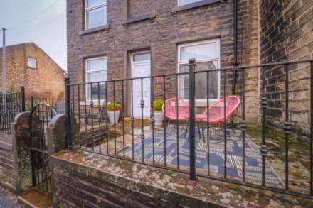 Holmfirth Road, Meltham, Image 14