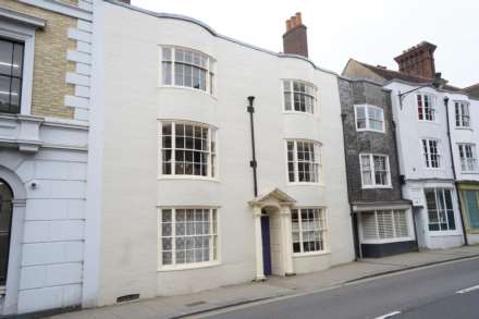 6 Bedroom Town House, High Street, Lewes