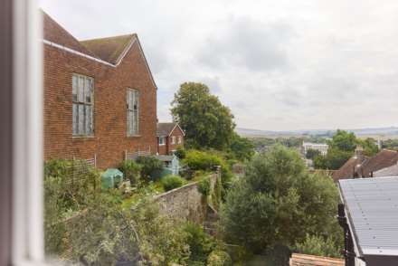 High Street, Lewes, Image 16